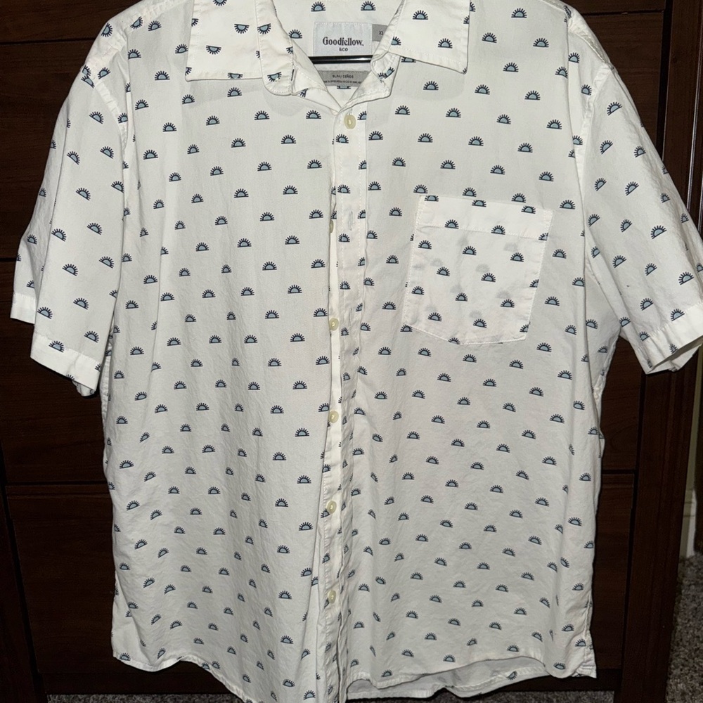 Goodfellow & Co Casual White and Blue Button Down Shirt